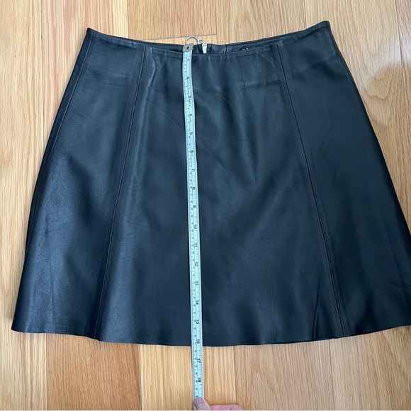 Veda Black Mini Skirt - Picture 13 of 14